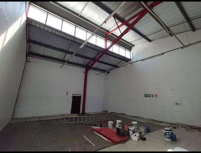 208M² MINI FACTORY TO LET IN SPRINGFIELD PARK